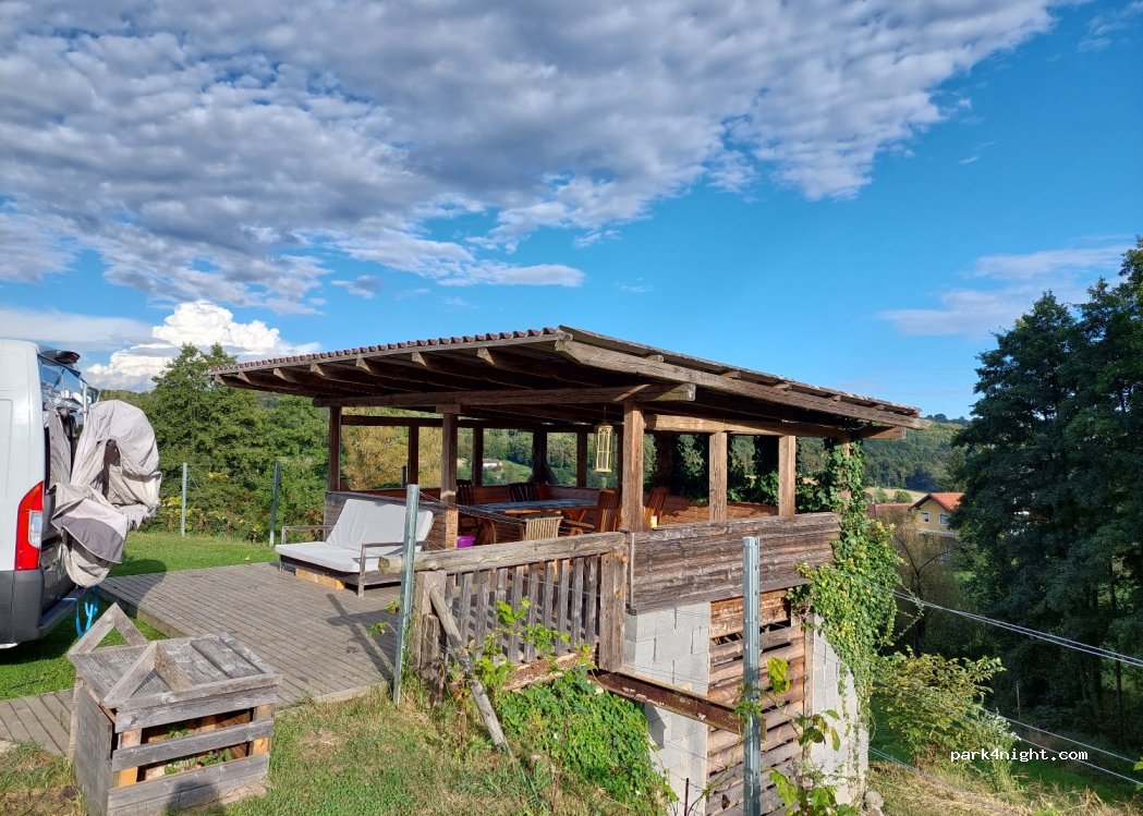 Weinhof - Gästehaus - Camping Radl — foto 2
