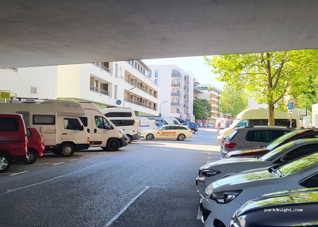 (81369) München - 2 Flößergasse — foto