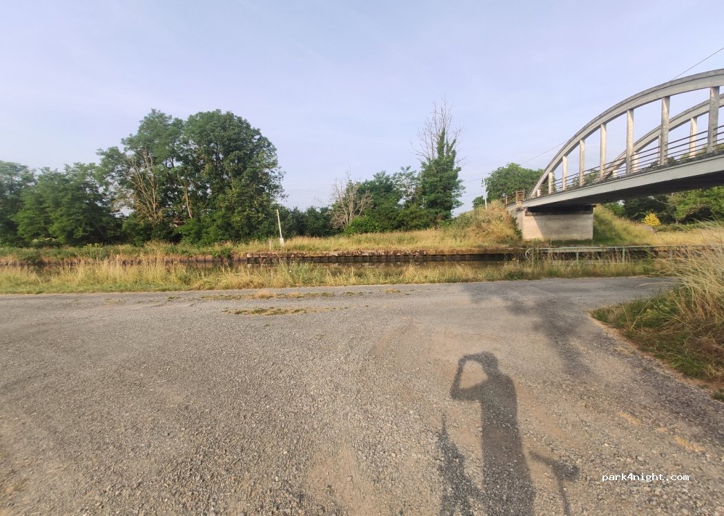 (03230) Paray-le-Frésil - Rosières — foto 2