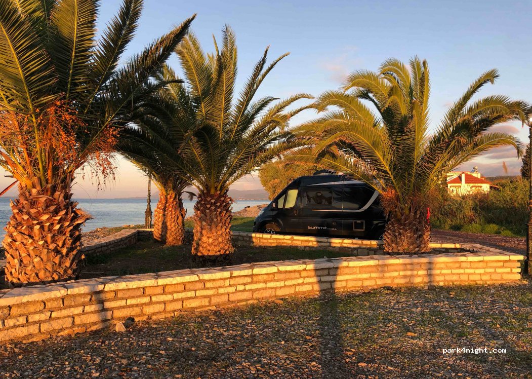 (330 56) Marathias - Eparchiki Odos Paralia Marathias — foto 2