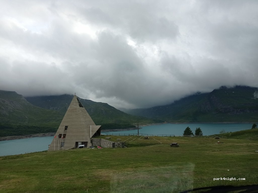 (73480) Lanslebourg-Mont-Cenis - D1006 — foto 2