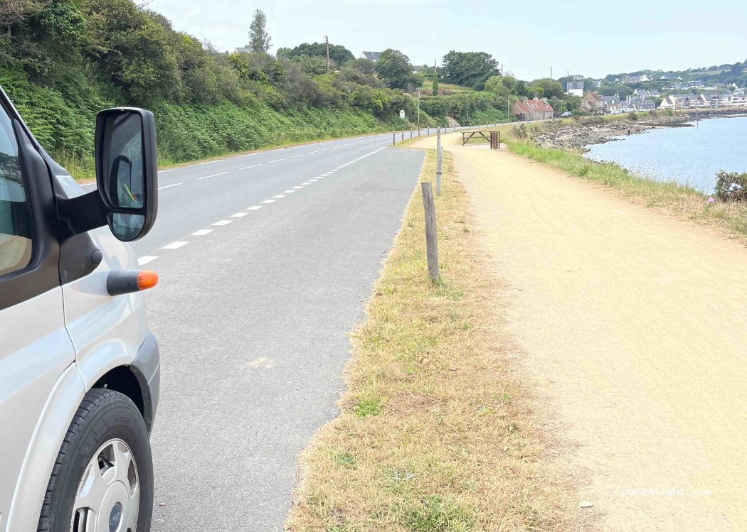(22700) Louannec - 51 Route de Perros — foto 2