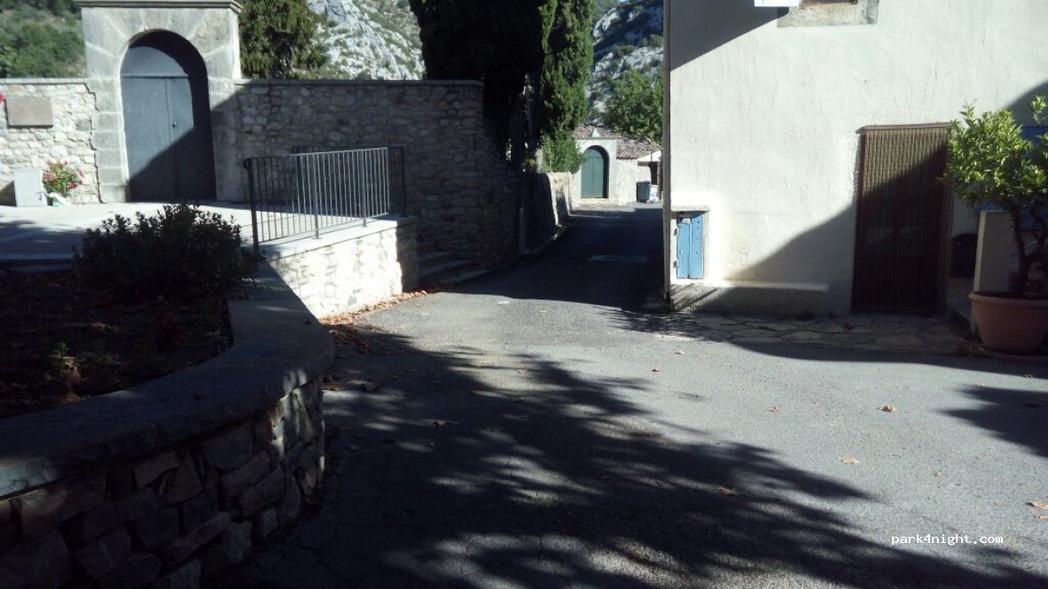 (30170) La Cadière-et-Cambo - Le Village — foto 3