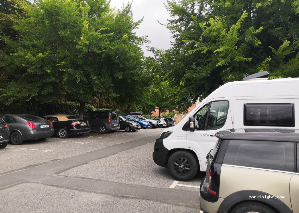(28400) Nogent-le-Rotrou - Place Emile Maquaire — foto 2
