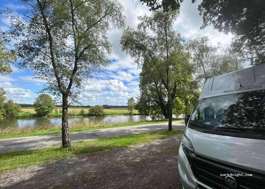 (35600) Redon - Chemin de Halage — foto 4