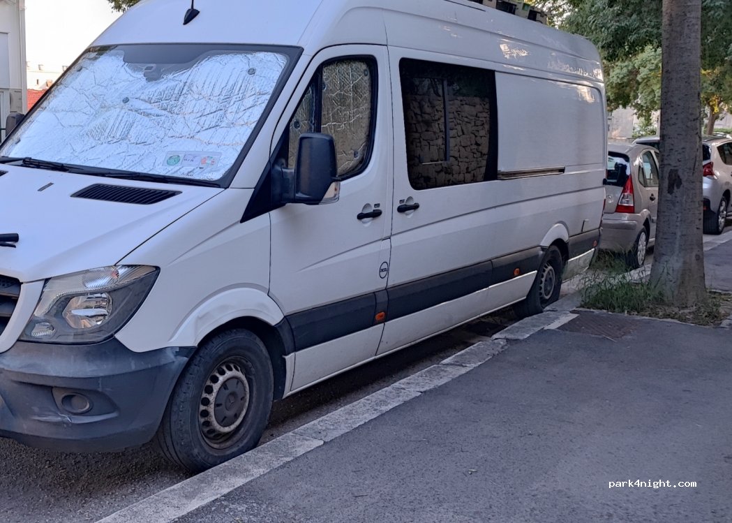 (21000) Split - 14 Ulica Milana Begovića — foto