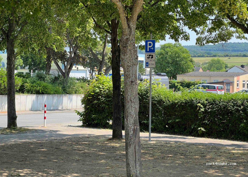 Wohnmobilstellplatz Am Bürgerhaus — foto 2