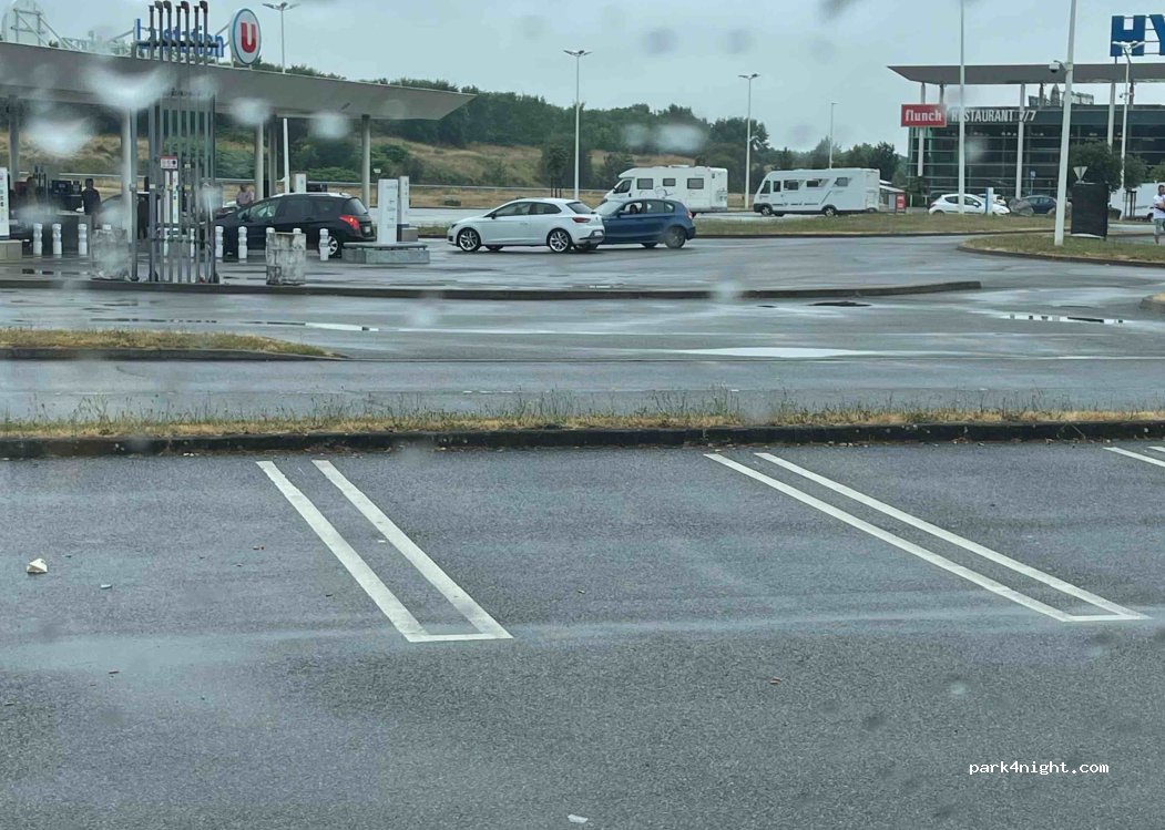 (85190) Aizenay - Rue de la Roche — foto