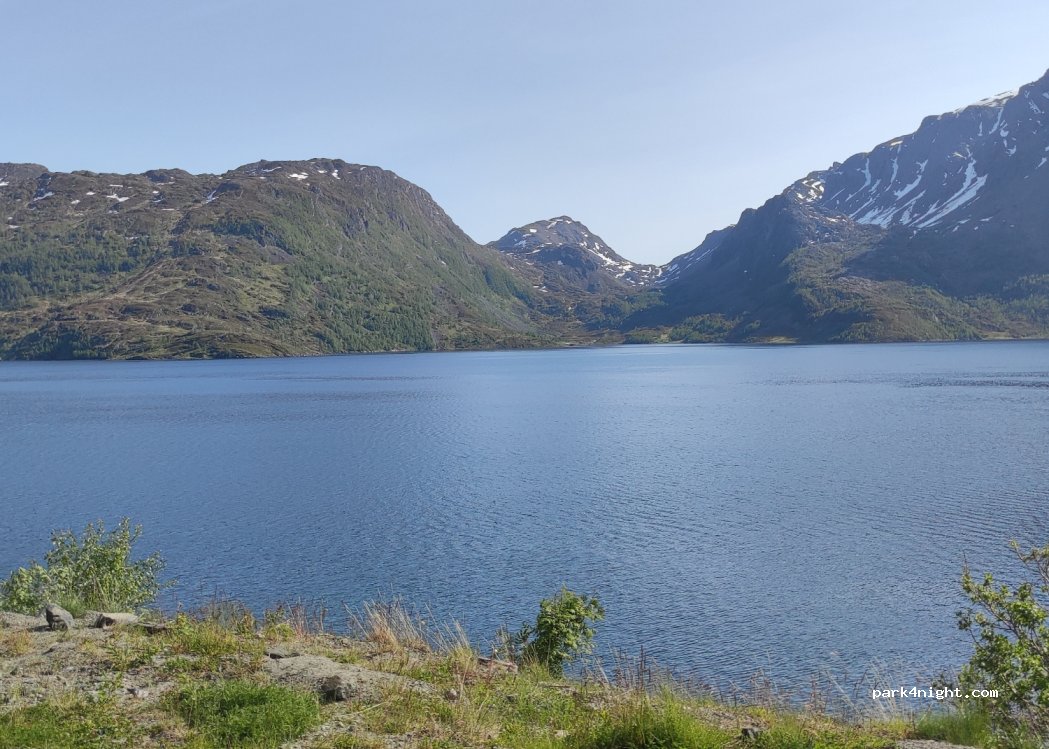 (9552) Øksfjord - Fv882 — foto 2