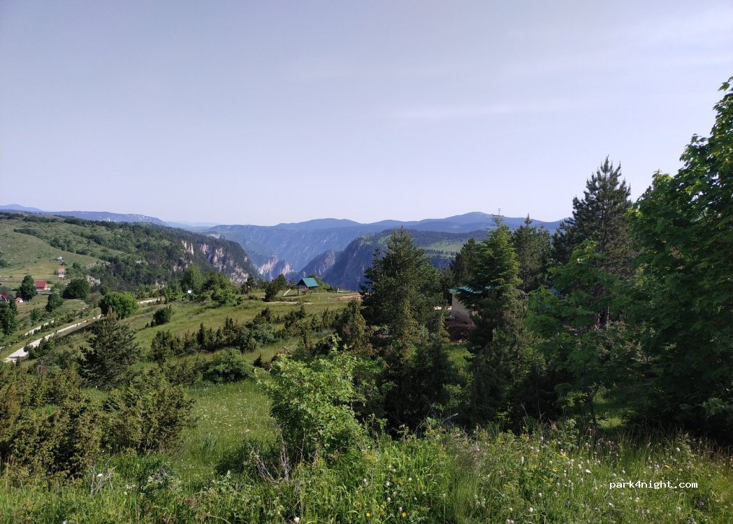 () Nedajno - unnamed road — foto 2