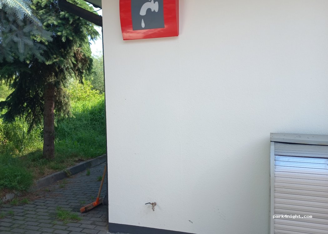 (28-221) Osiek - 26 Połaniecka — foto