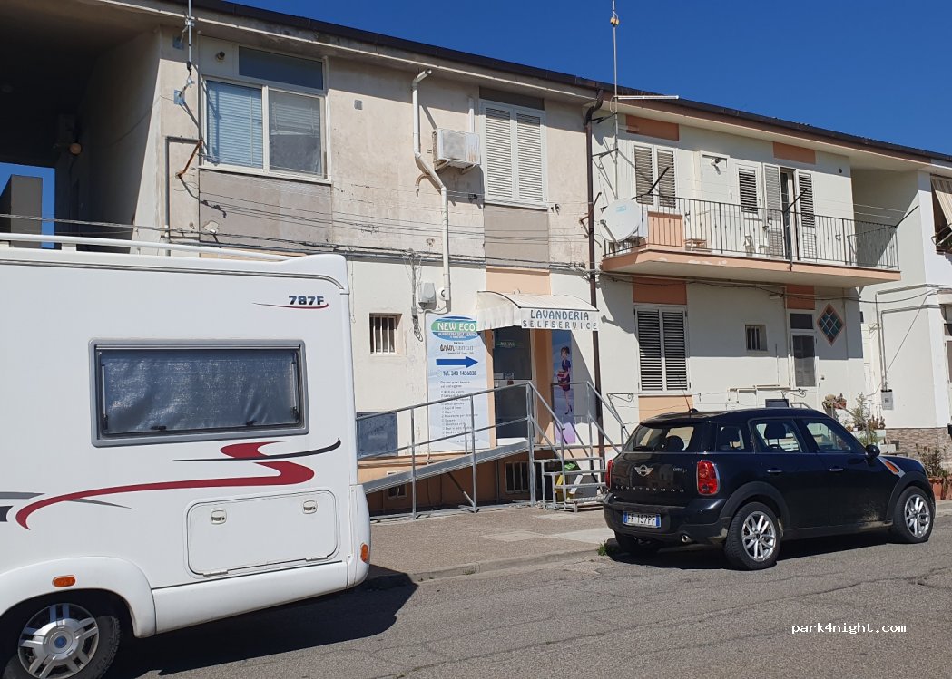 (75020) Marconia - 10 Piazza Roma — foto 4
