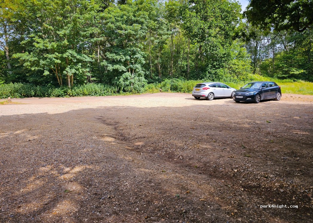(GU4 8PZ) Guildford - Unnamed Road — foto 3