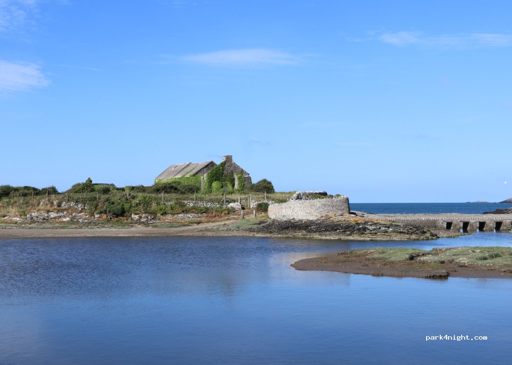 (LL67 0DY) Cemaes Bay - Unnamed Road — foto 3