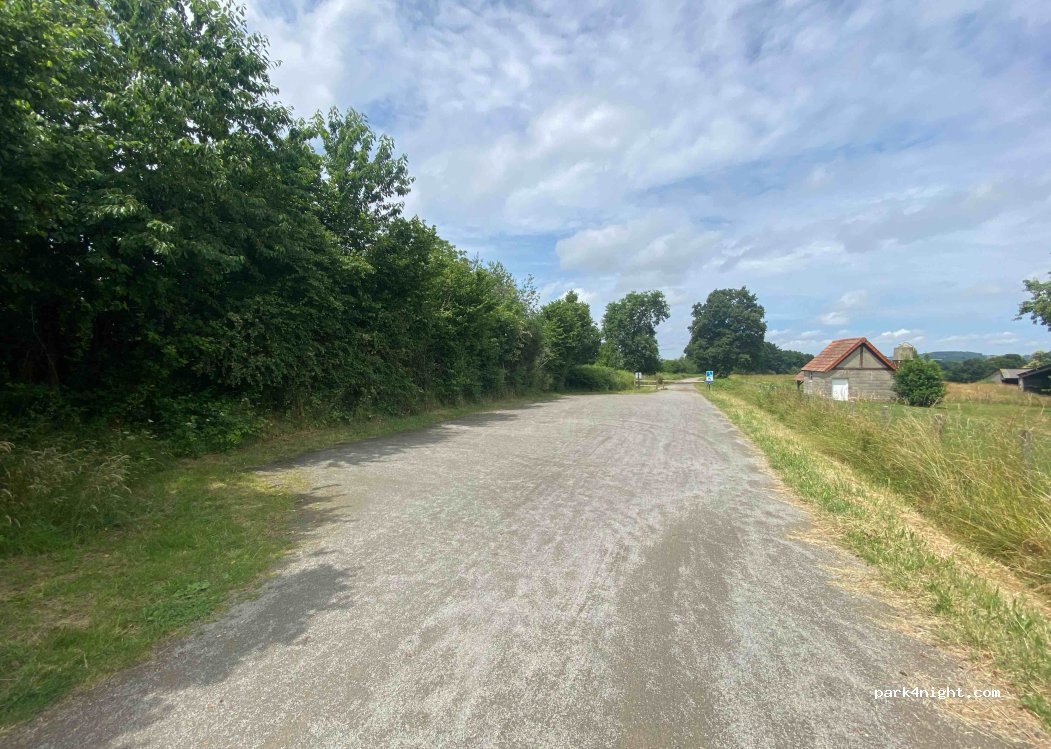 (50540) Isigny-le-Buat - 20 Rue de la Normandière — foto 2