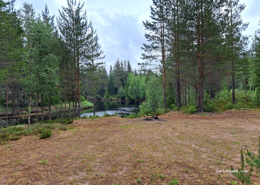 (796 91)  - Tennängsvägen — foto