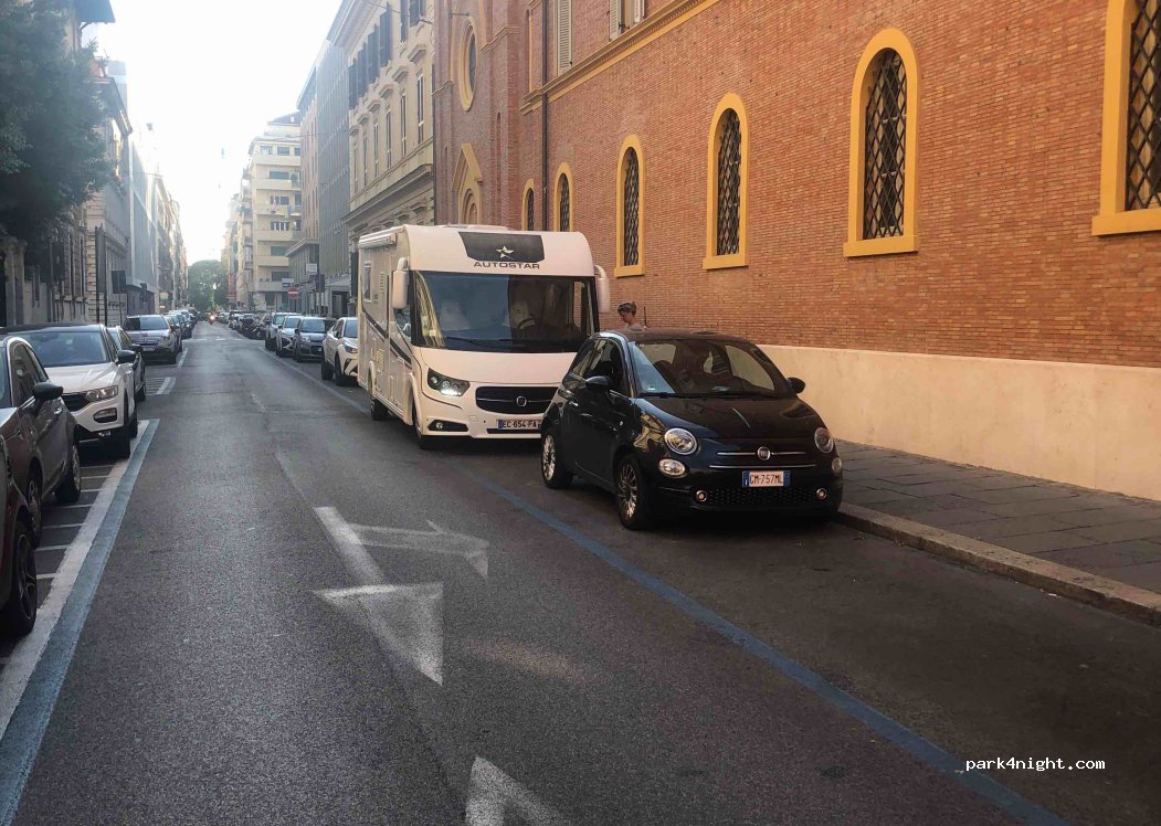 (00187) Roma - 129 Via Sardegna — foto