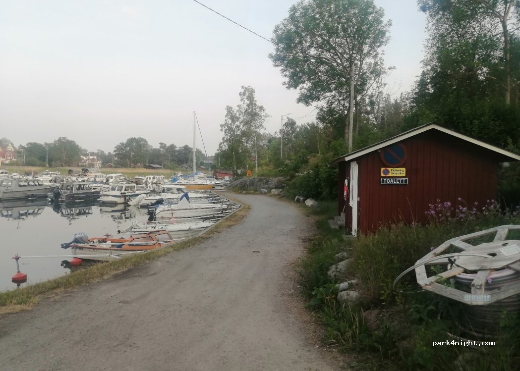 (760 15) Gräddö - 14 Kalles ängsväg — foto 2