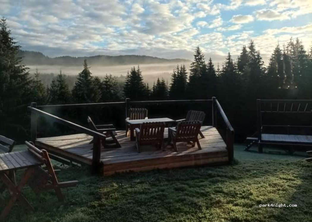 Planinski Hotel Kamp Jazavcije rupe — foto