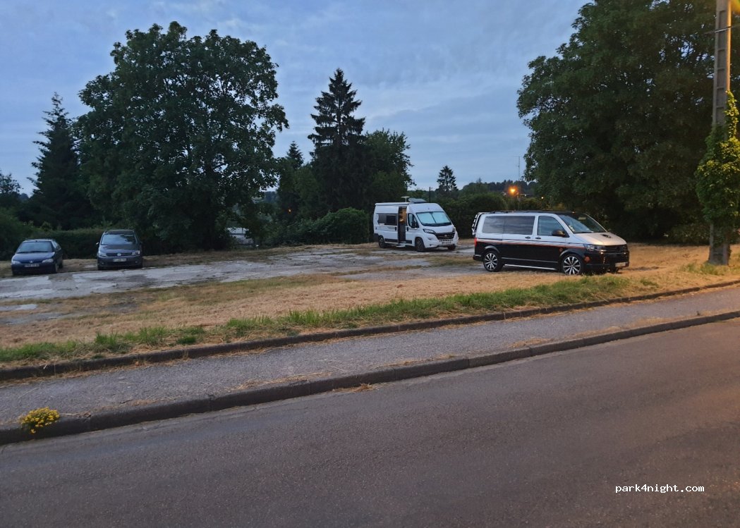(80100) Abbeville - 67 Rue du Lieutenant Caron — foto