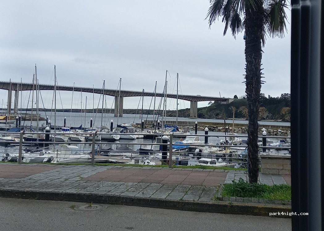 (27710) Ribadeo - 11 Paseo Maritimo — foto 2