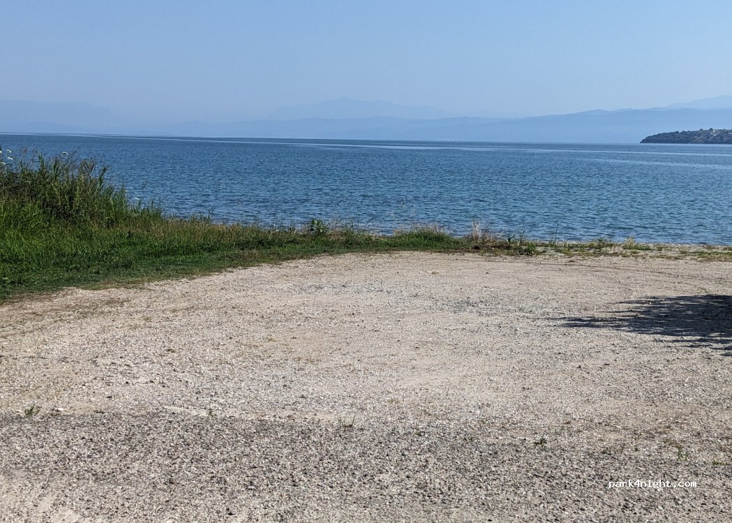 (300 04) Loutraki - Unnamed Road — foto
