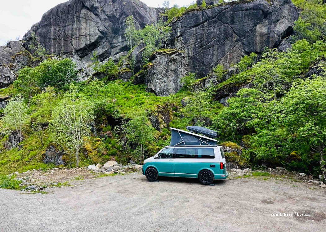 (8380) Nusfjord - 35 Sekundær Fylkesveg 807 — foto
