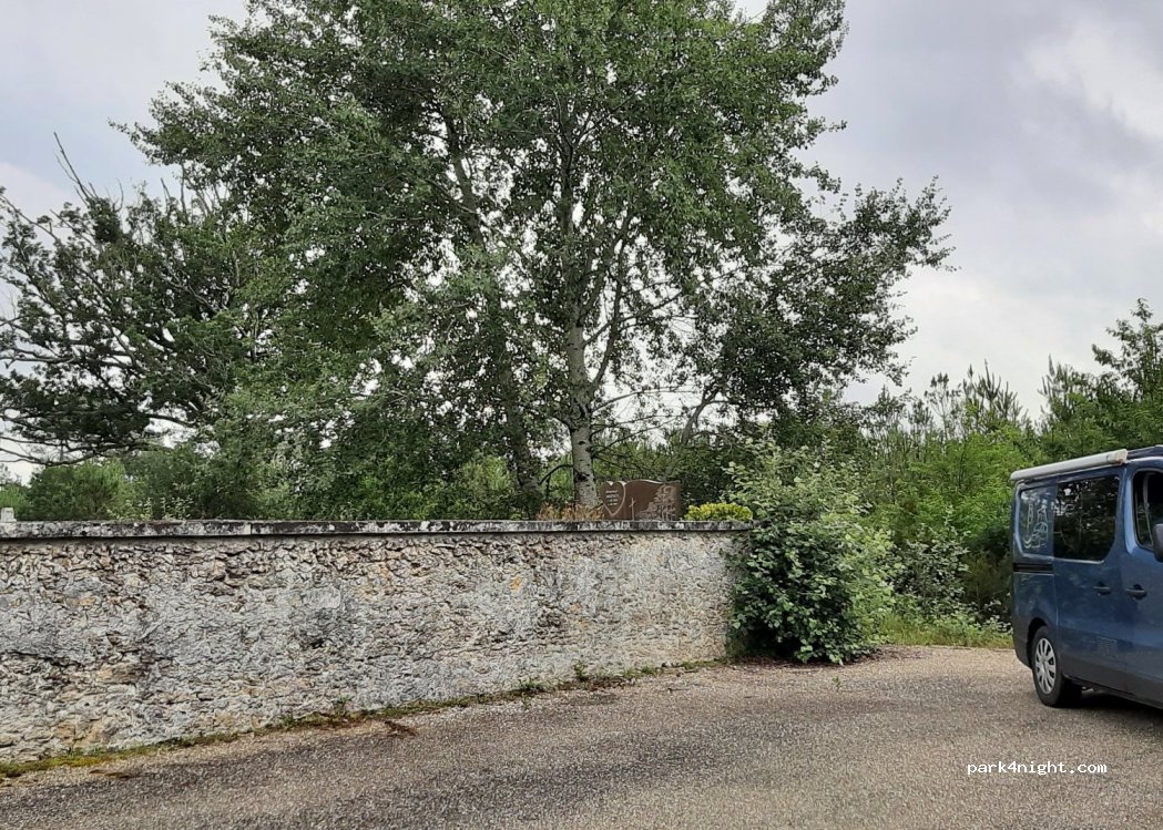 (40210) Solferino - 2 Allée Madame Schneider — foto