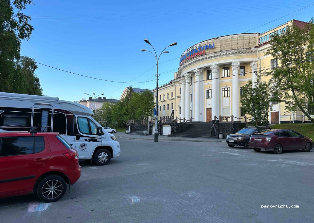 (183038) Murmansk - 3 Pushkinskaya Ulitsa — foto