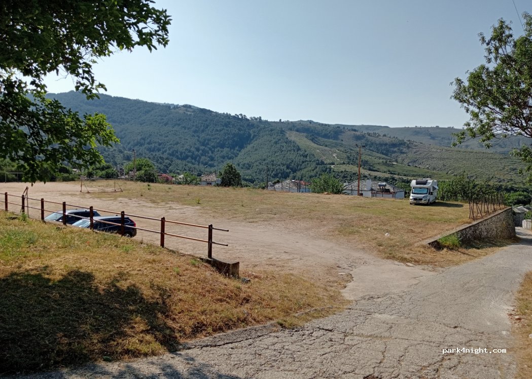 (640 05) Theologos - Unnamed Road — foto