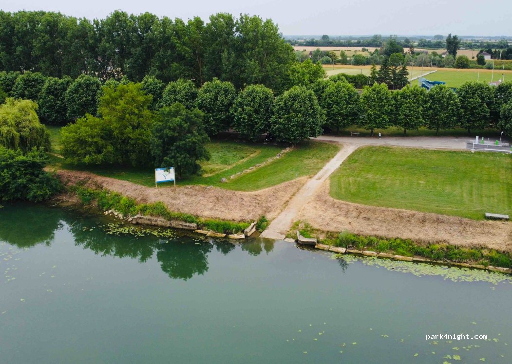 (71350) Verdun-sur-le-Doubs - Unnamed Road — foto 2