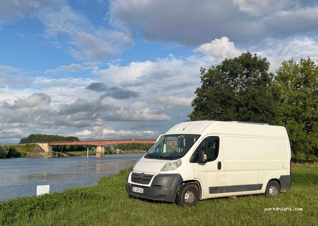(71350) Verdun-sur-le-Doubs - Unnamed Road — foto 4