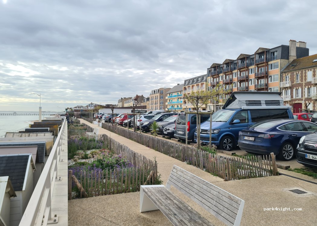 (14530) Luc-sur-Mer - 2 Rue Guynemer — foto 3