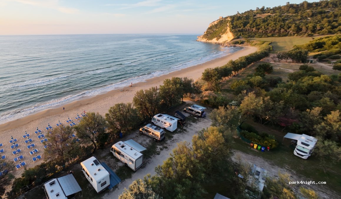 Lido Azzurro Sosta Camper — foto 3