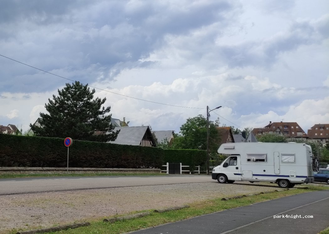 (14390) Cabourg - 37 Boulevard des Diablotins — foto 2