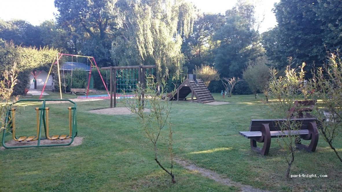 Camping Belle Rivière — foto