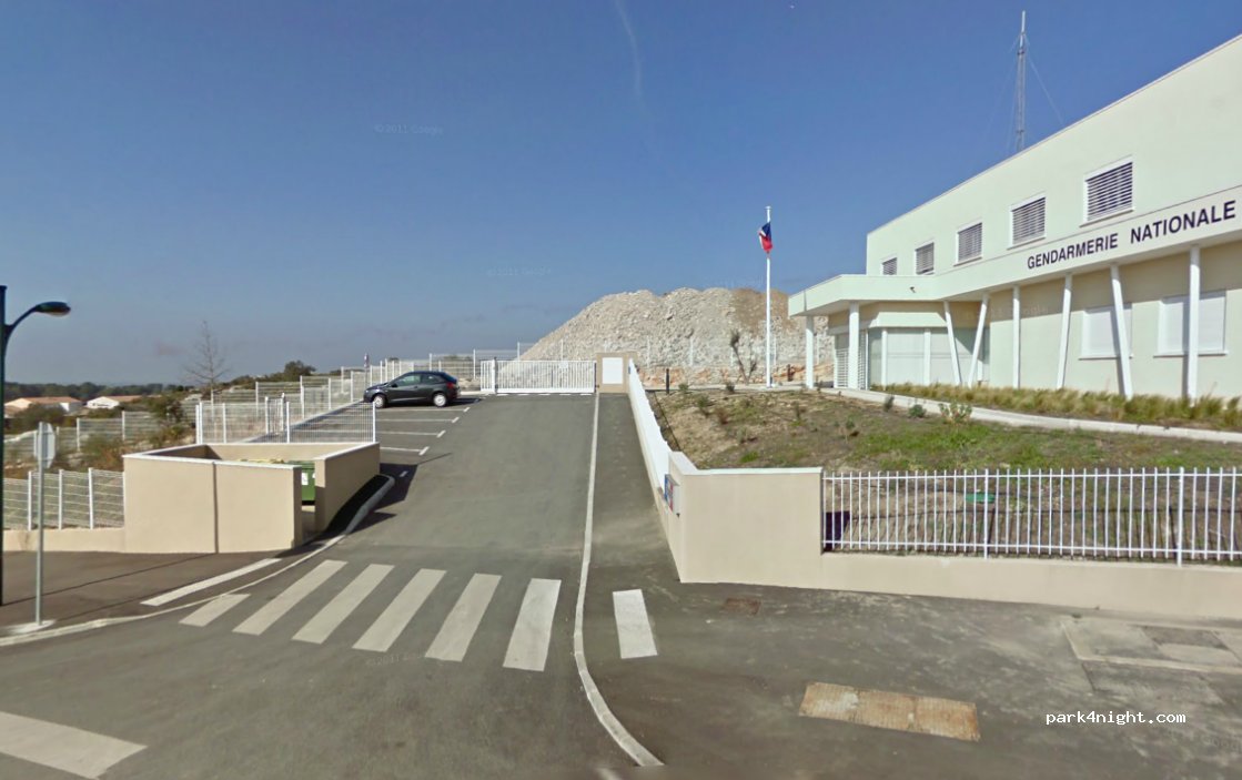 (13680) Lançon-Provence - 274 Chemin des Pinèdes — foto