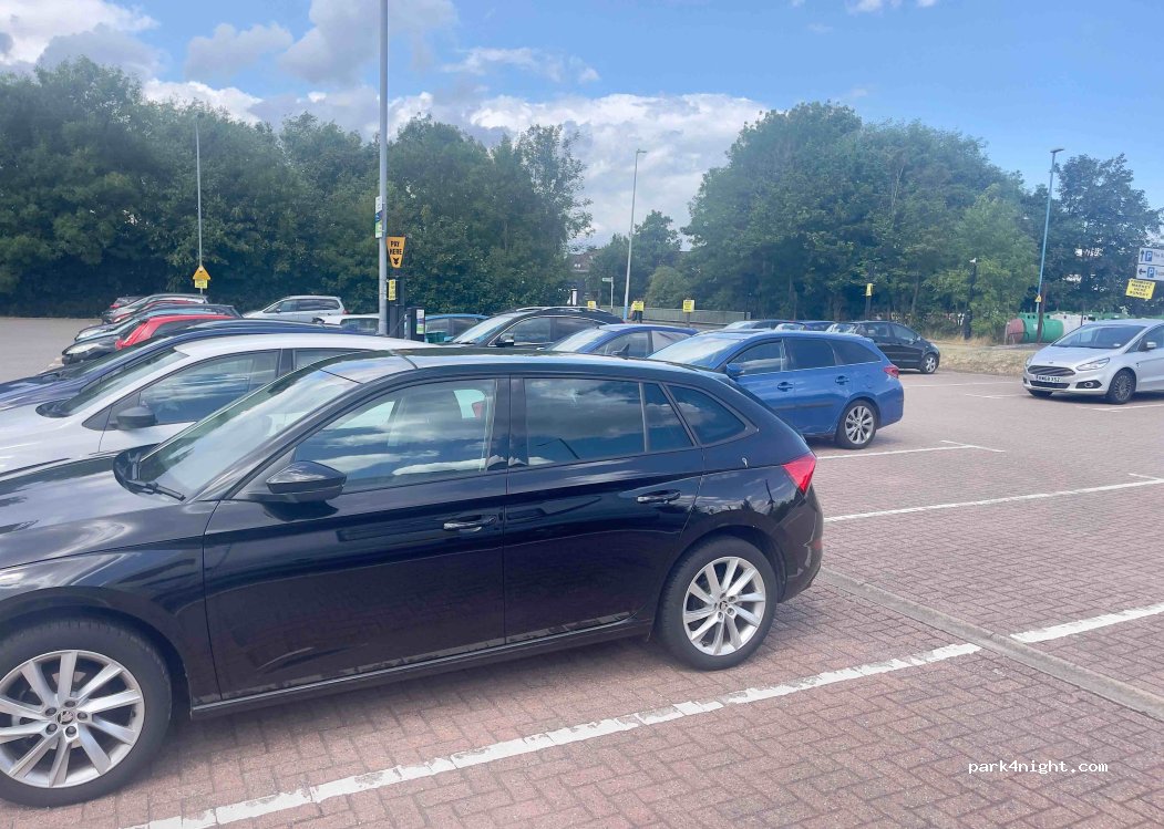 (TN9 1RS) Tonbridge - 12A Sovereign Way — foto 2