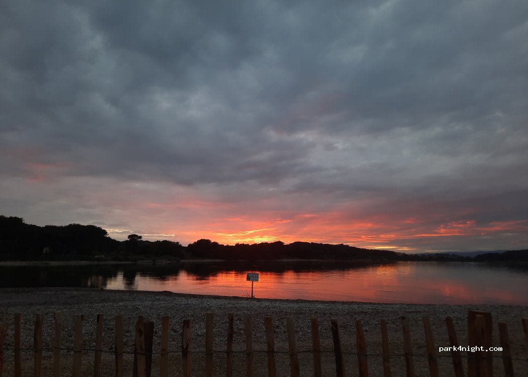 (83140) Six-Fours-les-Plages - 657 Corniche des Îles — foto 3