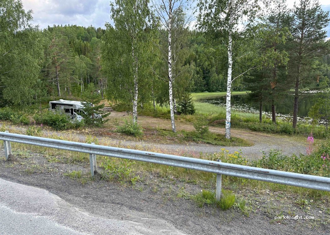 (870 32) Ullånger - Unnamed Road — foto
