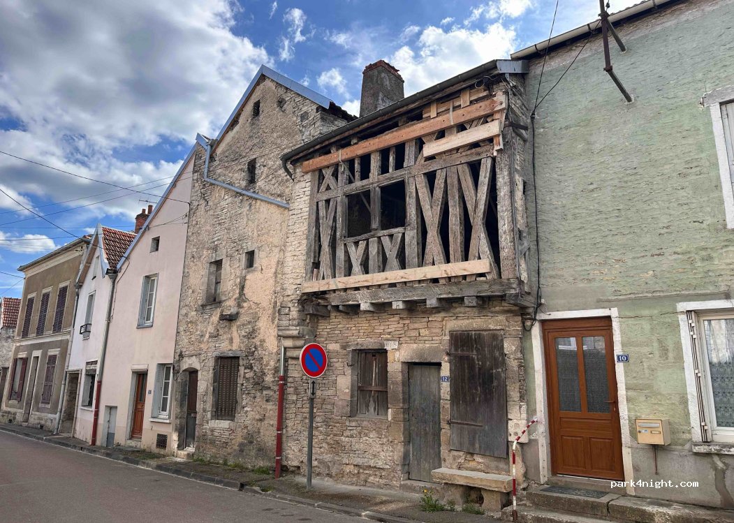 (10250) Mussy-sur-Seine - 1-3 Rue de l'Hôtel de ville — foto 4