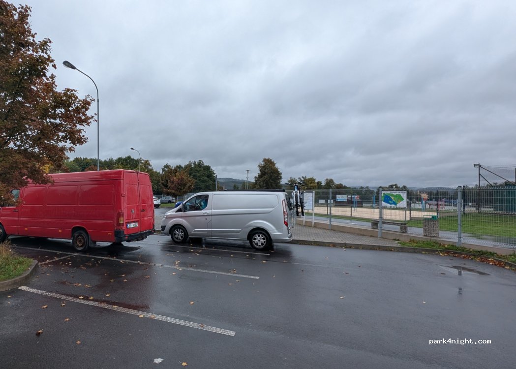 (360 05) Karlovy Vary - 90 Třeboňská — foto 5