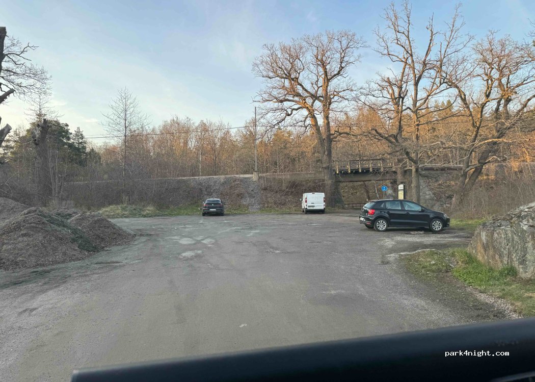 (181 61) Lidingö - 183 Södra Kungsvägen — foto 2