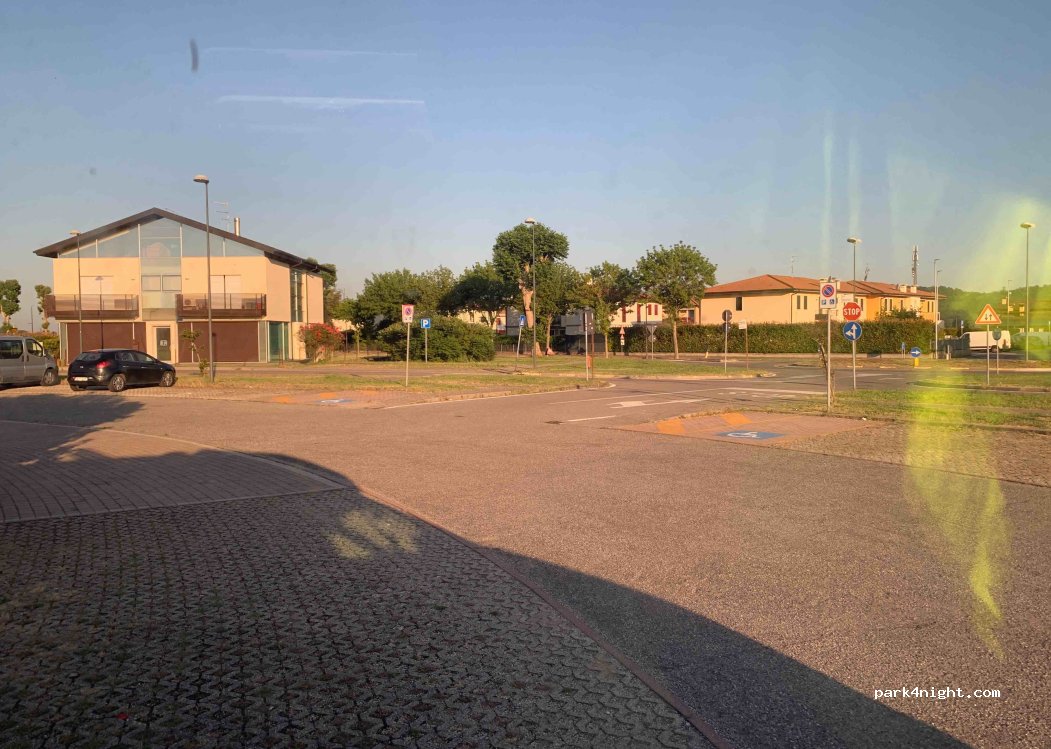 (36054) Montebello Vicentino - 18 Via Lago di Garda — foto 2