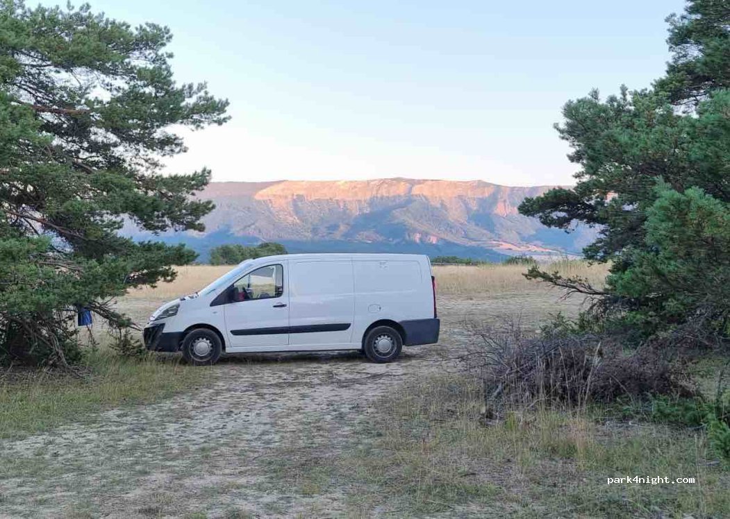 (05700) Trescléoux - Unnamed Road — foto 2