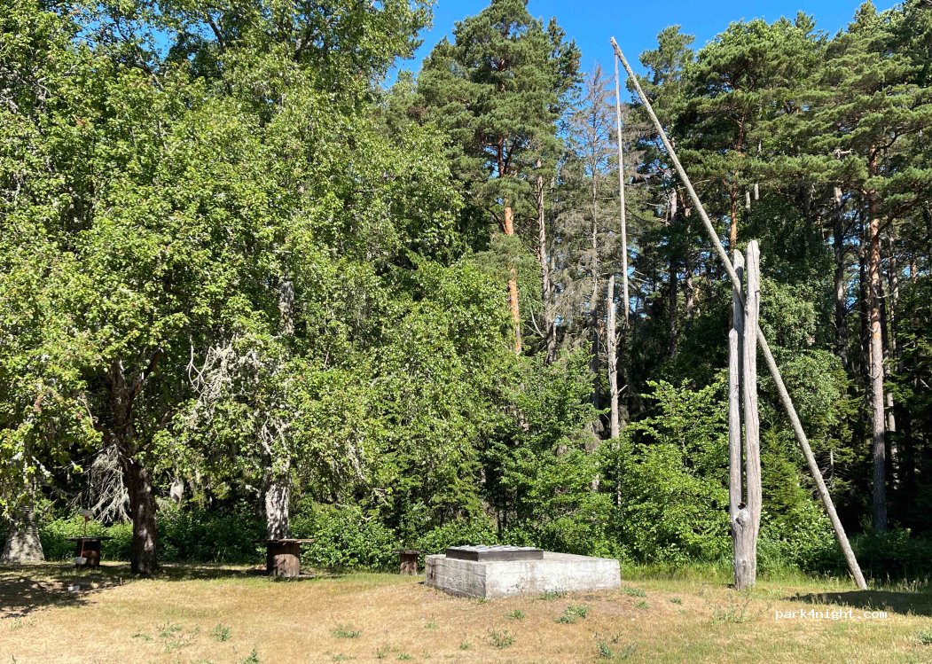 (92230) Hiiu maakond - Unnamed Road — foto 3