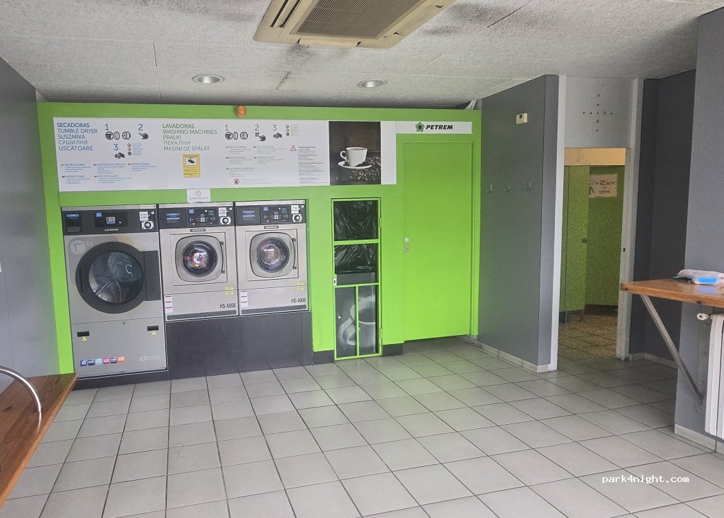 (17600) Figueres - 61 Avinguda de Vilallonga — foto 2