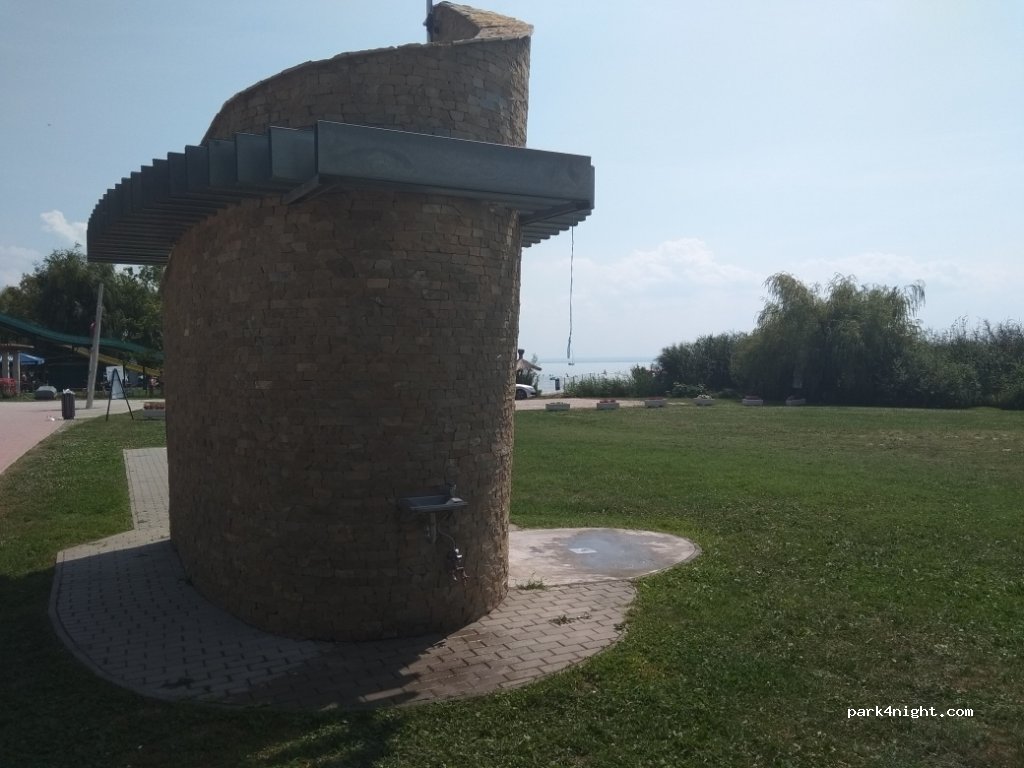 (8175) Balatonfűzfő - Sirály sétány — foto 3