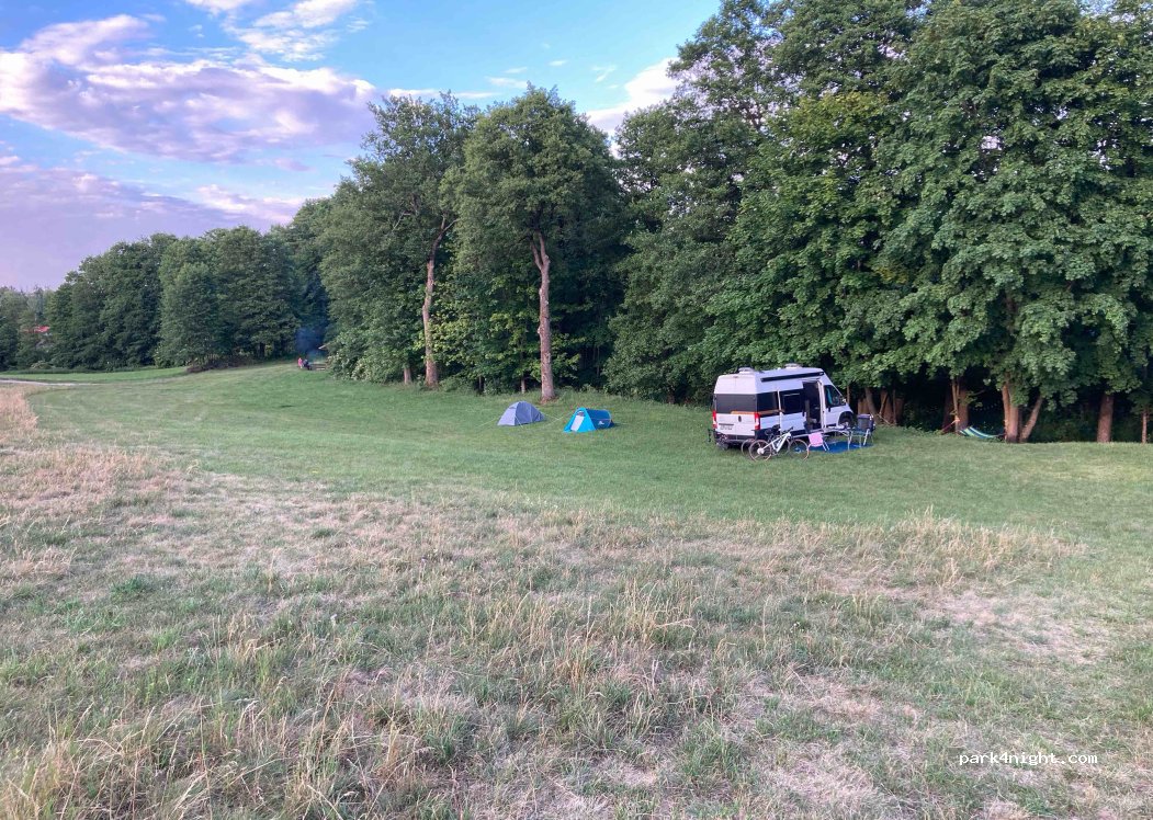 Pole kempingowe Glamping Polana Życzeń — foto 3