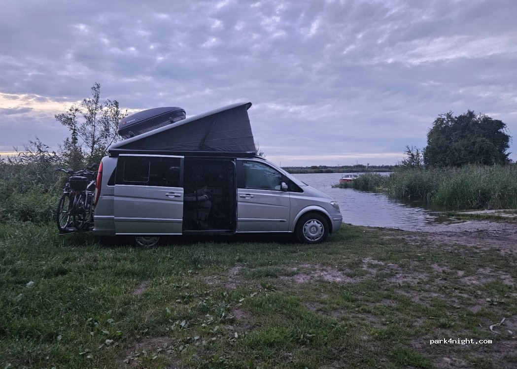 (74-107) Daleszewo - 20 Topolowa — foto